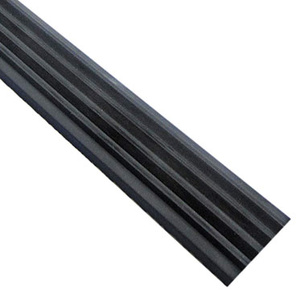 Самоклеящаяся противоскользящая накладка на ступени черная, дл рулона: 10 м, шир.: 29 мм, выс.: 5мм