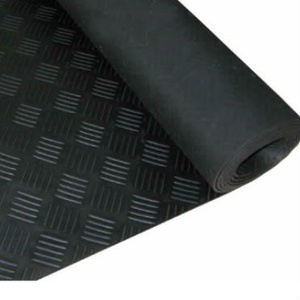 Резиновое рулонное покрытие "Checkers", ширина рулона: 1,2 м, высота: 5 мм 10.018